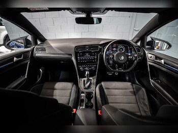 Used Volkswagen Golf 2019 for sale - 77991002: Photo