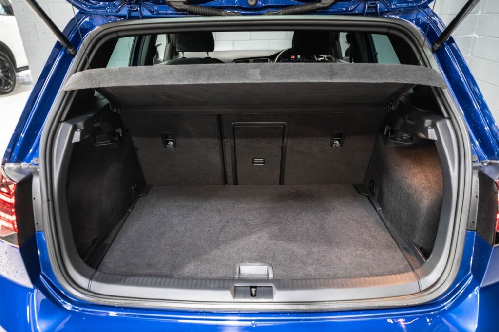 Used Volkswagen Golf 2019 for sale - 77991002: Photo 41