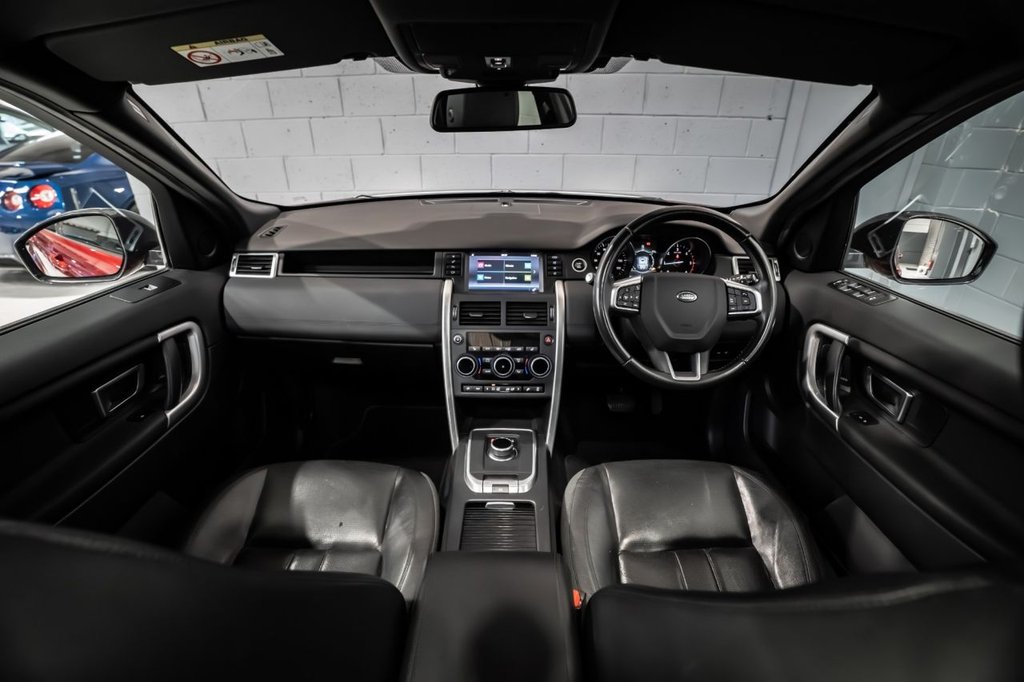 Used Land Rover Discovery Sport 2018 for sale - 77785569: Photo 2