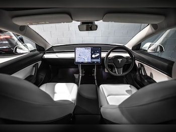 Used Tesla Model 3 2020 for sale - 78358409: Photo