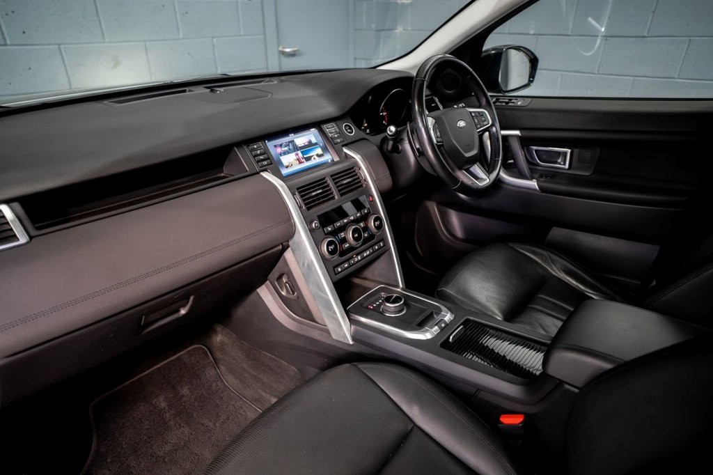 Used Land Rover Discovery Sport 2017 for sale - 78003121: Photo 16