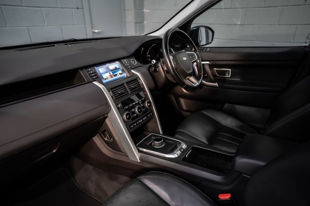 Used Land Rover Discovery Sport 2016 for sale - 78154209: Photo 16