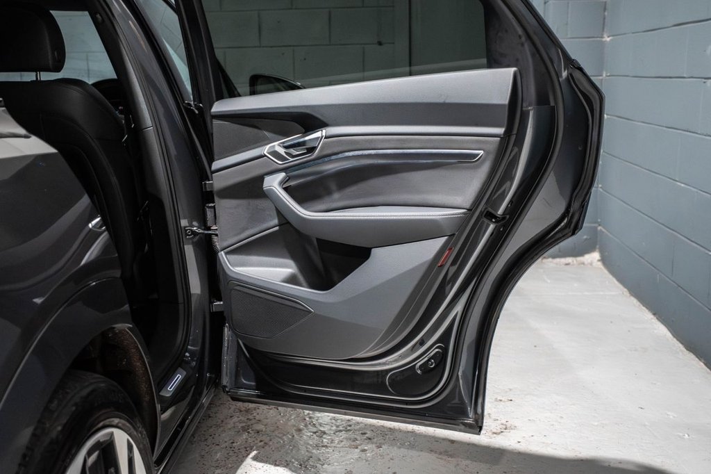 Used Audi e-tron 2022 for sale - 77785574: Photo 28