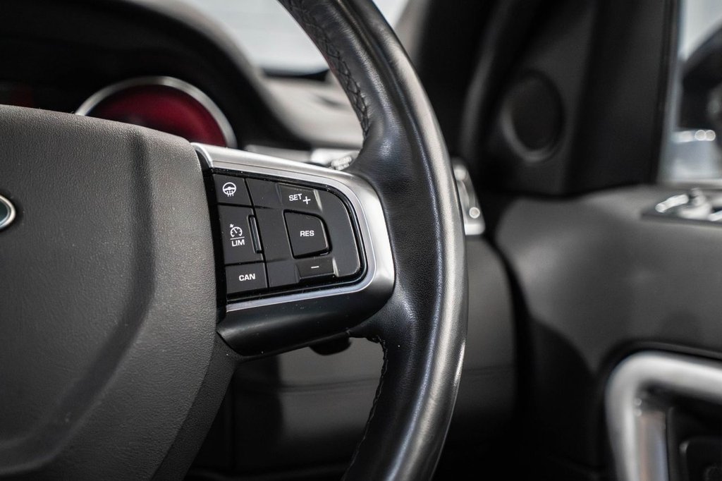 Used Land Rover Discovery Sport 2018 for sale - 77785577: Photo 31