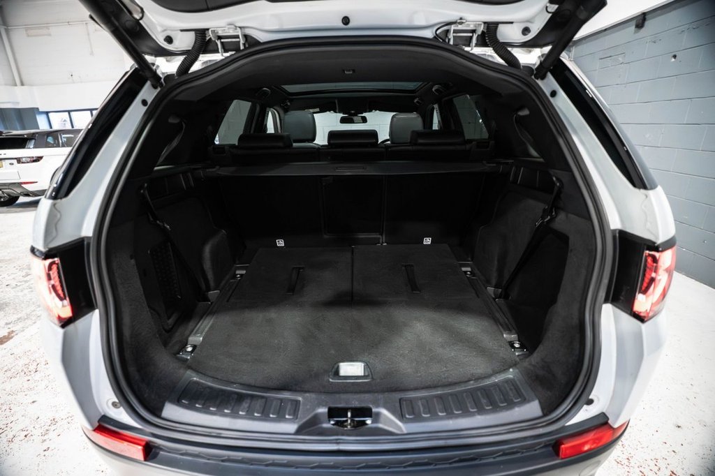 Used Land Rover Discovery Sport 2018 for sale - 77785577: Photo 41