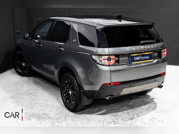 Used Land Rover Discovery Sport 2018 for sale - 78330830: Photo