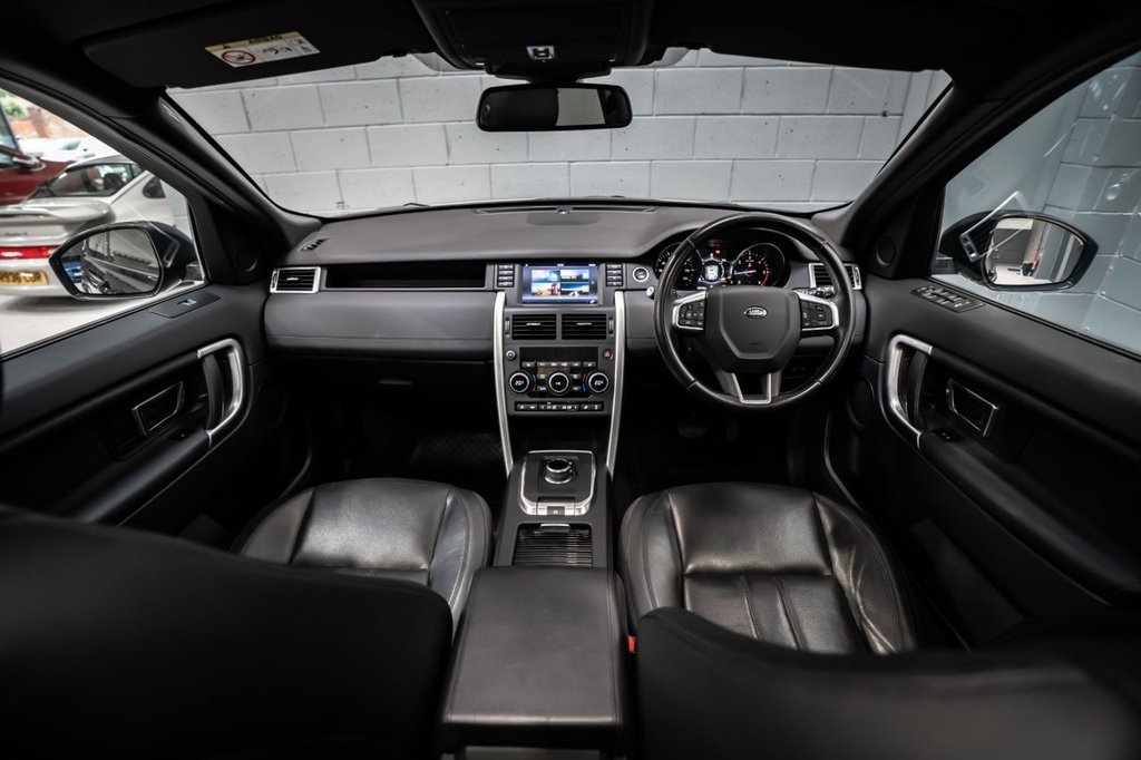 Used Land Rover Discovery Sport 2017 for sale - 77785585: Photo 2