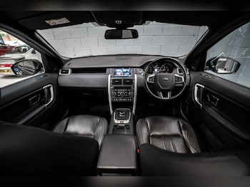 Used Land Rover Discovery Sport 2017 for sale - 77785585: Photo