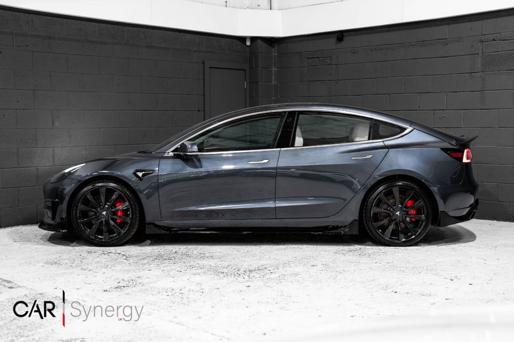 Used Tesla Model 3 2019 for sale - 77919817: Photo 4