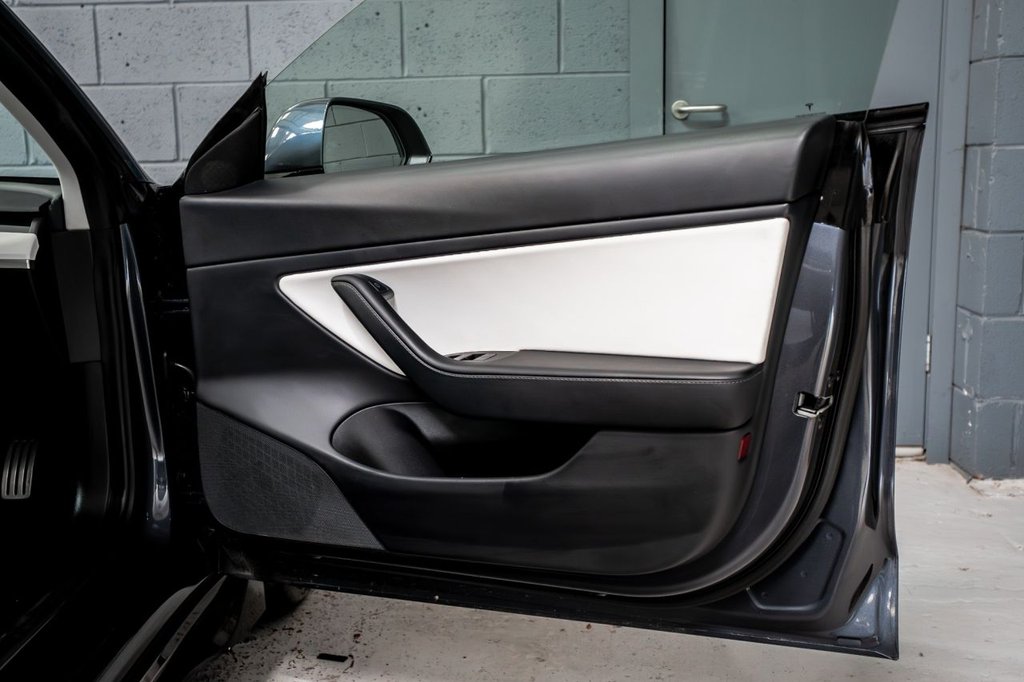 Used Tesla Model 3 2019 for sale - 77879367: Photo 7