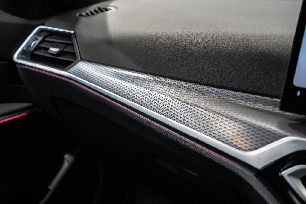 Used BMW 3 Series 2024 for sale - 77785566: Photo 40