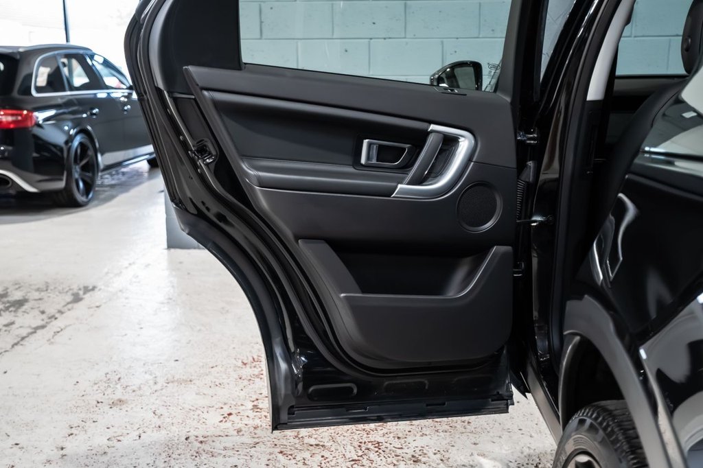 Used Land Rover Discovery Sport 2017 for sale - 77952870: Photo 16