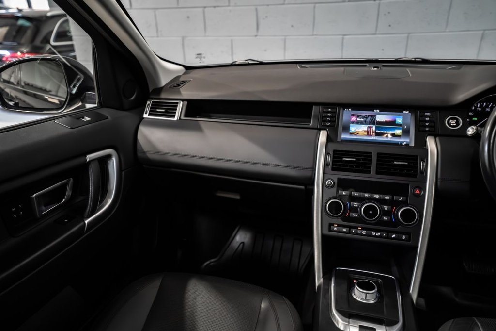 Used Land Rover Discovery Sport 2017 for sale - 77952870: Photo 26