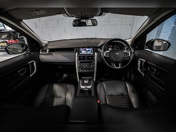 Used Land Rover Discovery Sport 2017 for sale - 77952870: Photo