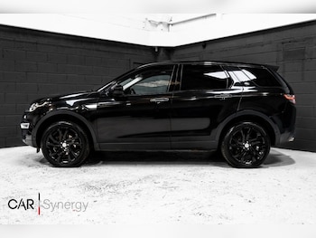 Used Land Rover Discovery Sport 2017 for sale - 77952870: Photo