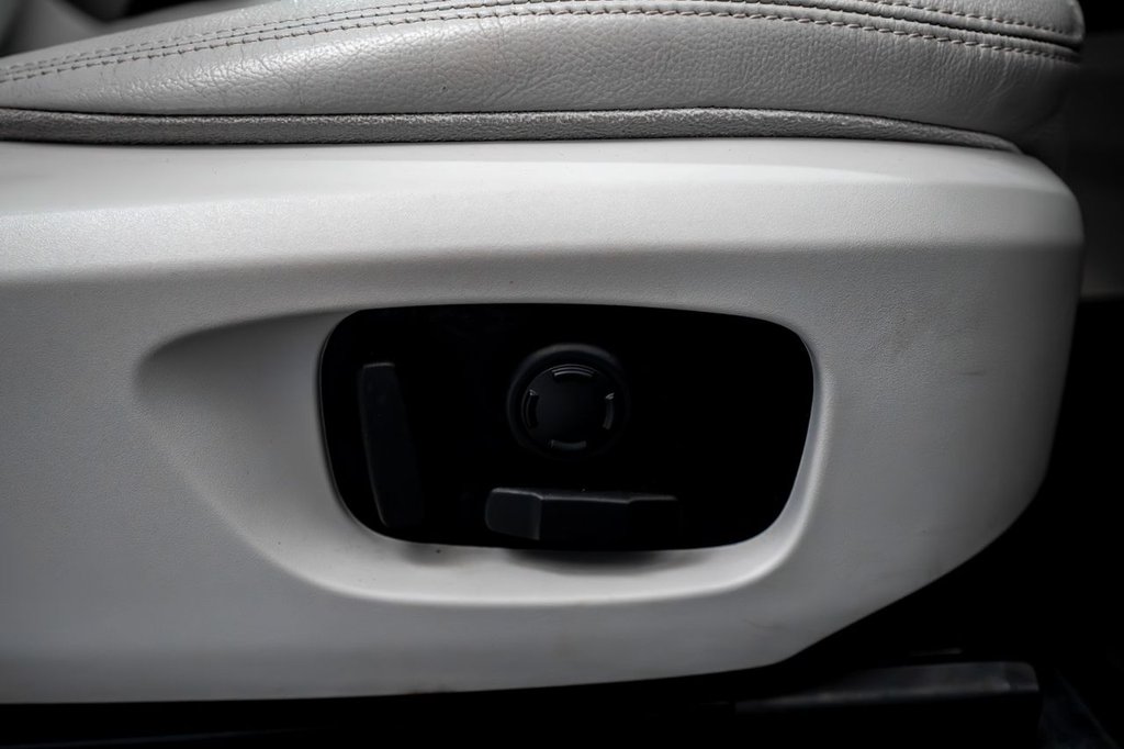 Used Land Rover Discovery Sport 2017 for sale - 77953243: Photo 13