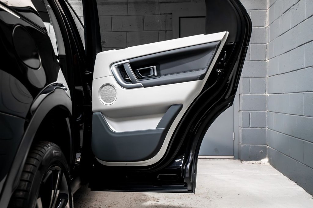 Used Land Rover Discovery Sport 2017 for sale - 77953243: Photo 23