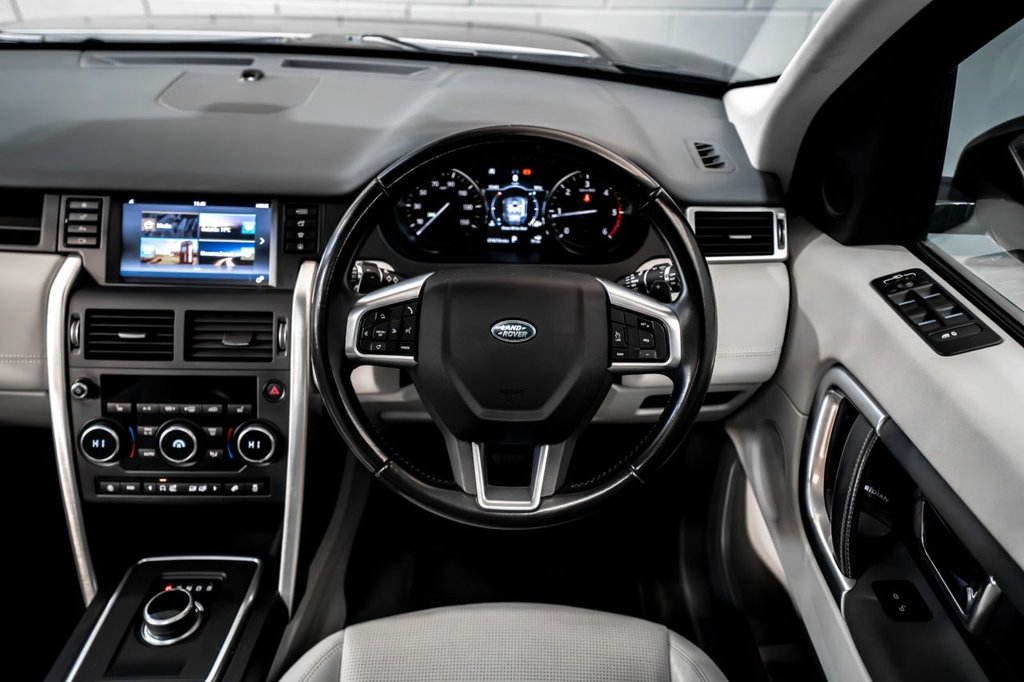 Used Land Rover Discovery Sport 2017 for sale - 77953243: Photo 29