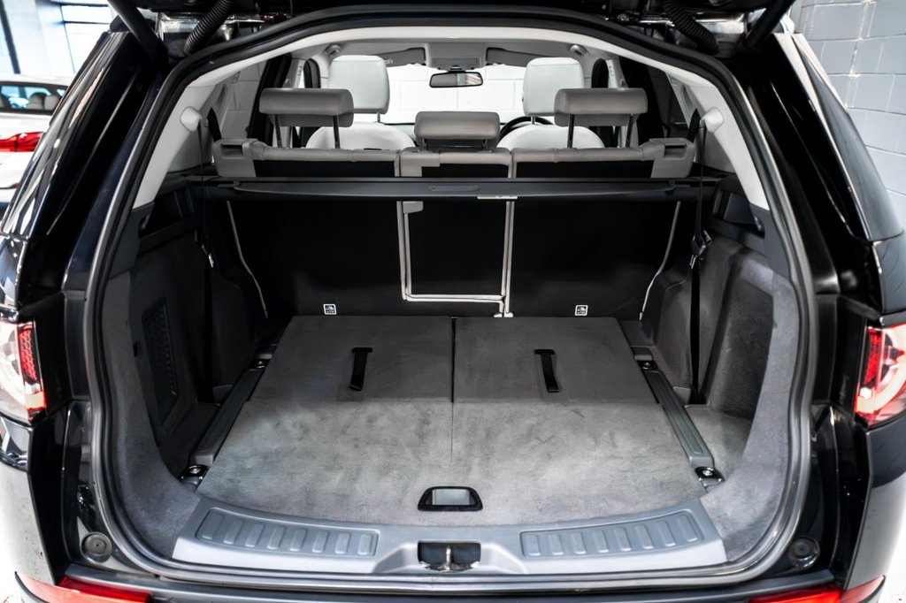 Used Land Rover Discovery Sport 2017 for sale - 77953243: Photo 41