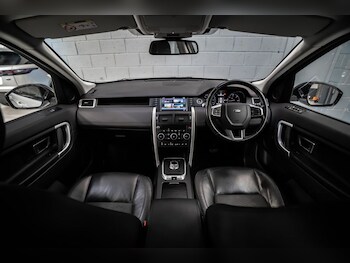 Used Land Rover Discovery Sport 2019 for sale - 78413824: Photo