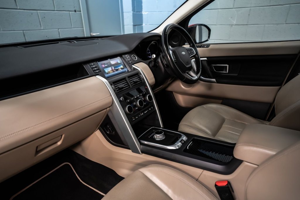 Used Land Rover Discovery Sport 2018 for sale - 77920151: Photo 12