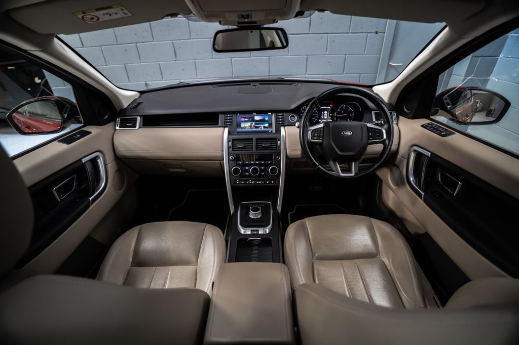 Used Land Rover Discovery Sport 2018 for sale - 77920151: Photo 2