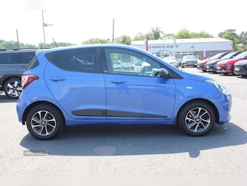 Used Hyundai i10 2018 for sale - 79389073: Photo
