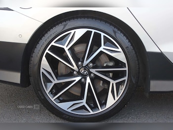 Used Hyundai IONIQ 6 2023 for sale - 77697156: Photo