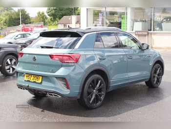 Used Volkswagen T-Roc 2023 for sale - 78760330: Photo