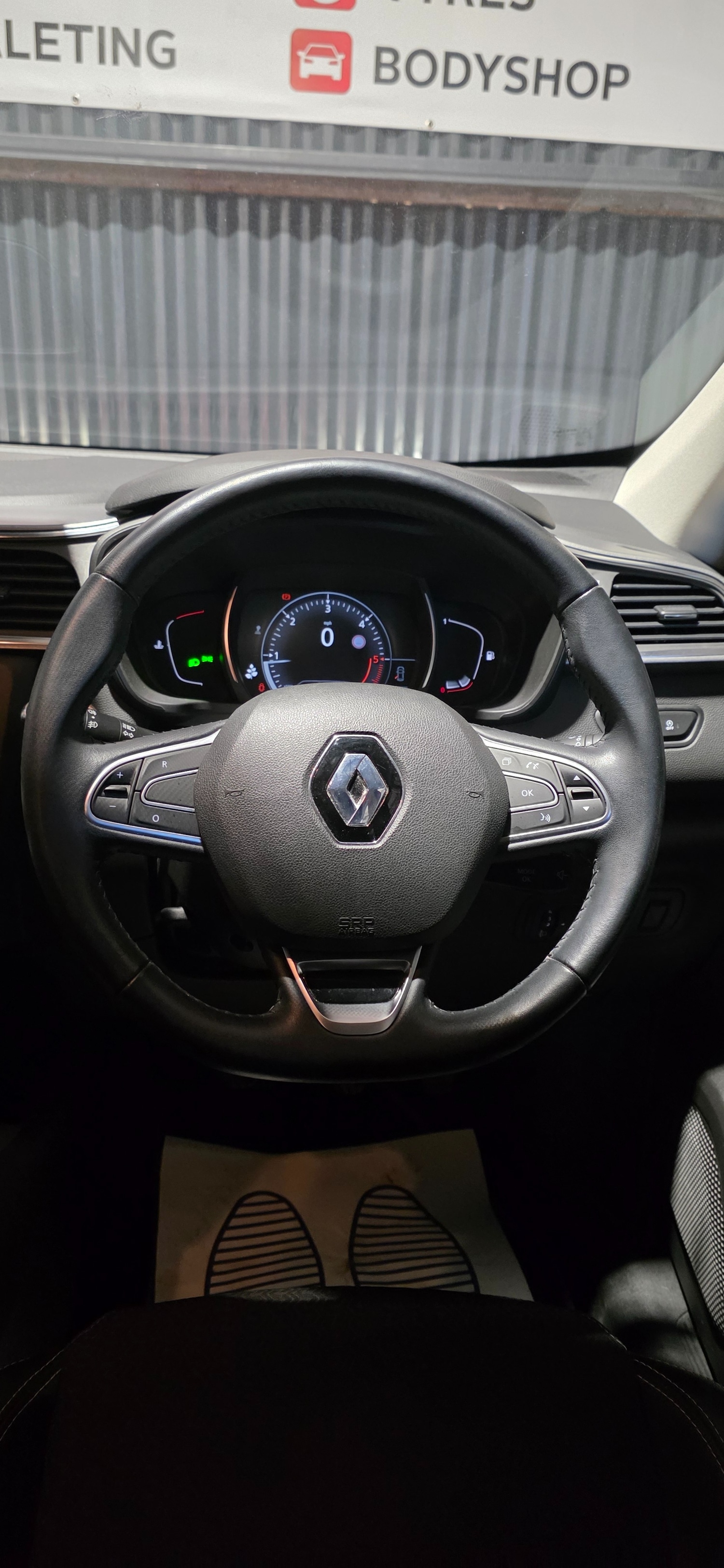 Used Renault Kadjar 2017 for sale - 77873354: Photo 4