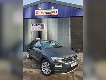 Used Volkswagen T-Roc 2019 for sale - 77053001: Photo