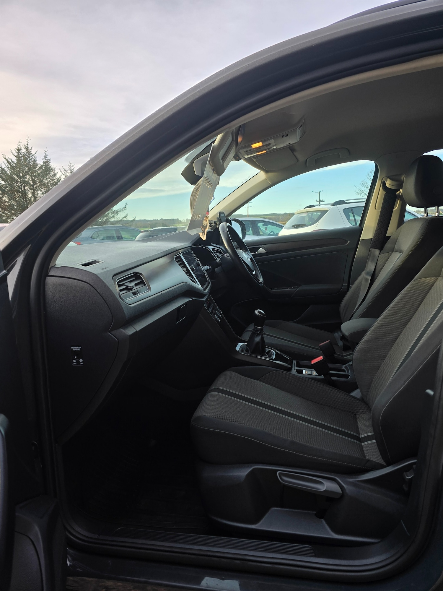 Used Volkswagen T-Roc 2019 for sale - 77053001: Photo 23