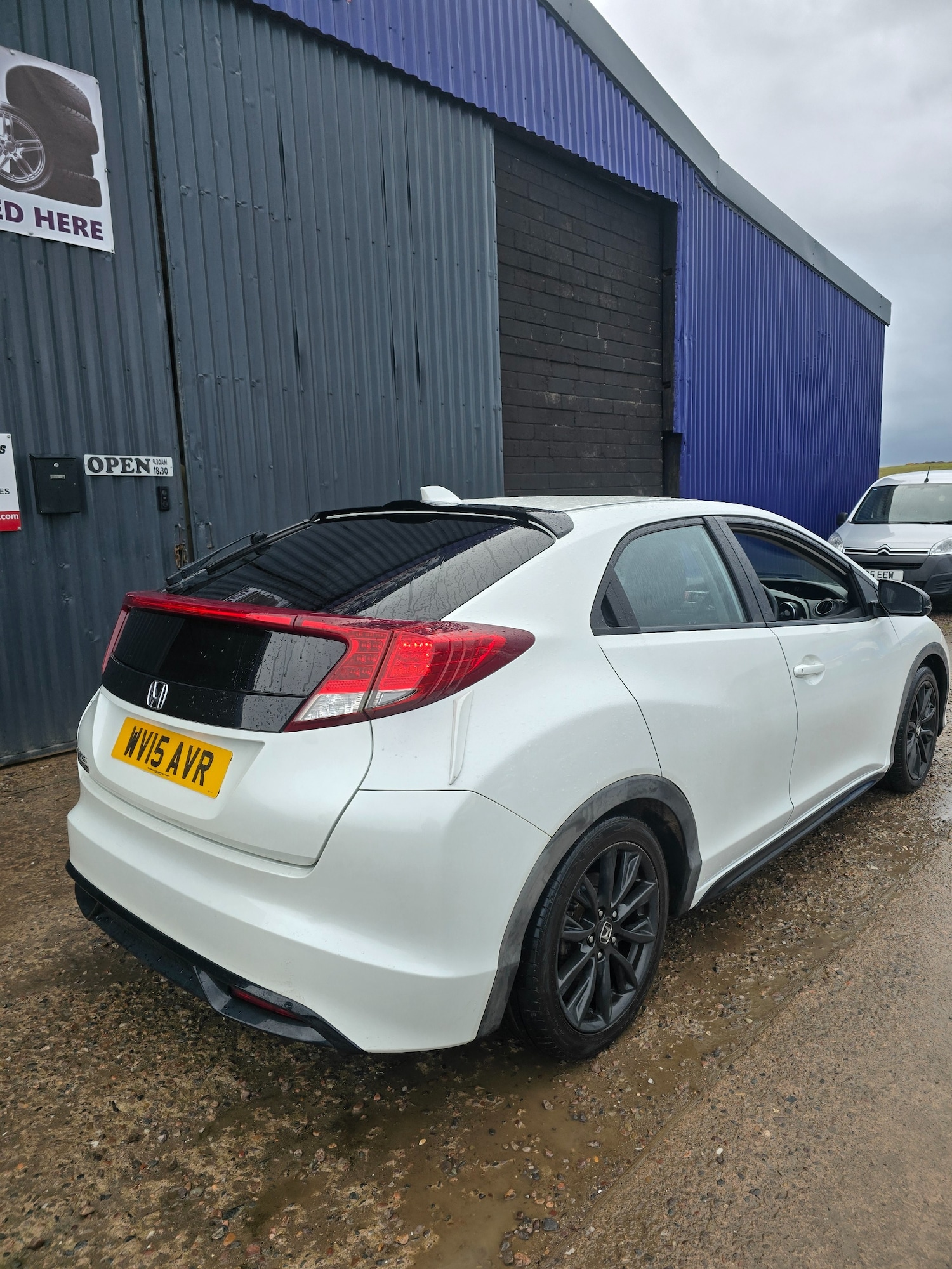 Used Honda Civic 2015 for sale - 77461365: Photo 18