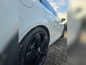 Used SEAT Leon 2011 for sale - 77060113: Photo