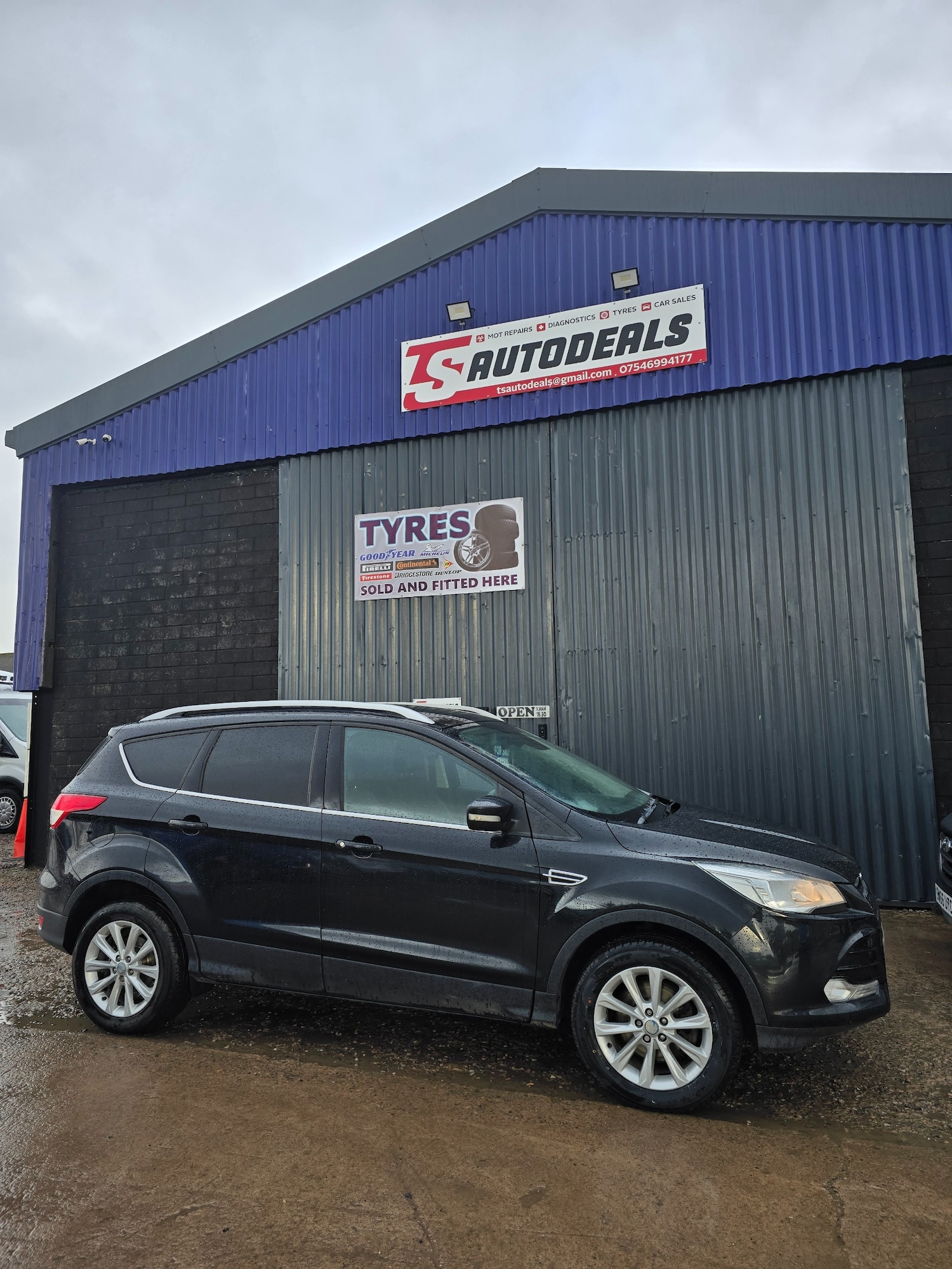Used Ford Kuga 2015 for sale - 77379324: Photo 2