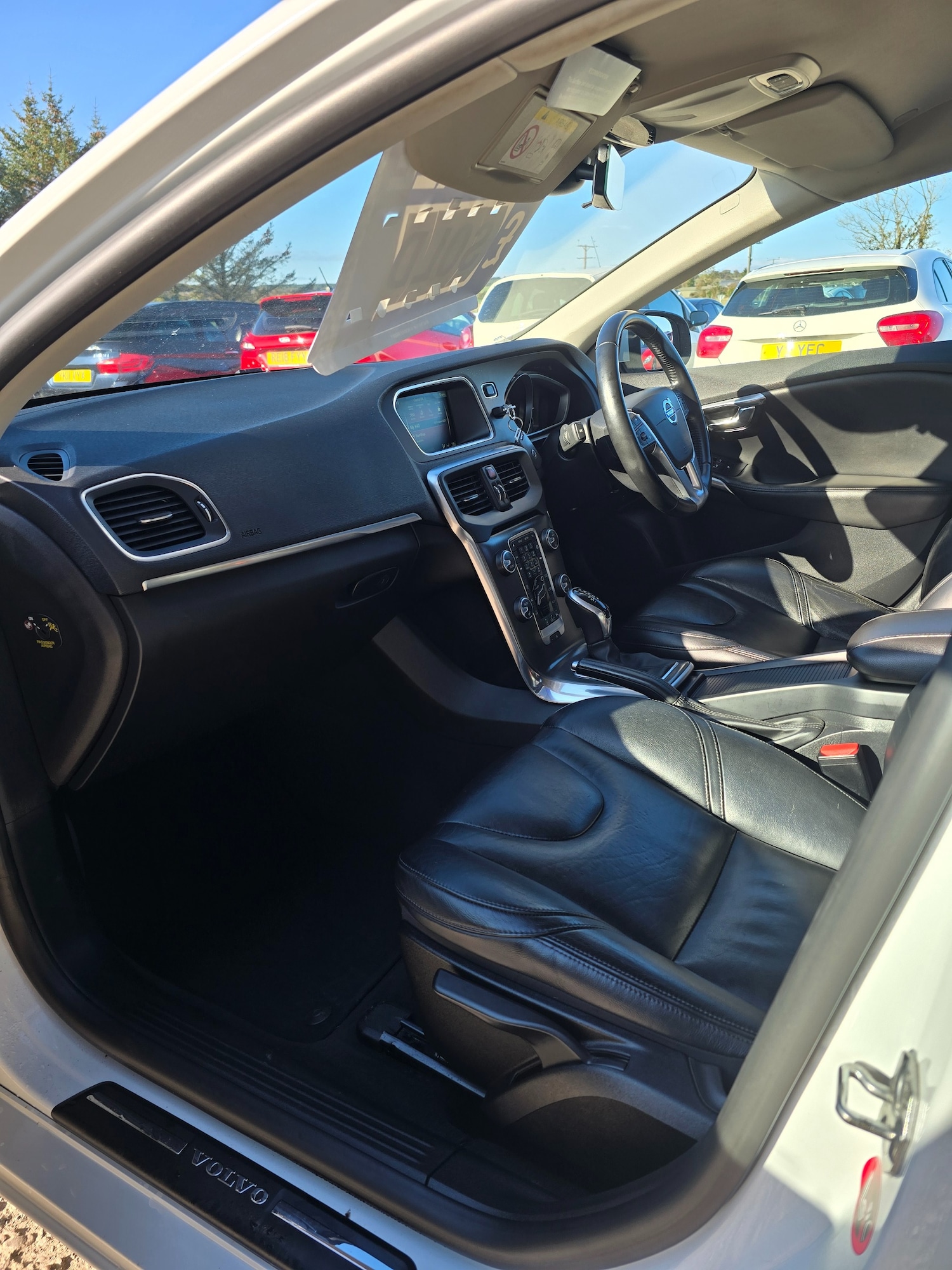 Used Volvo V40 2016 for sale - 76346065: Photo 24