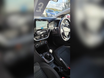 Used Ford Fiesta 2018 for sale - 78602108: Photo