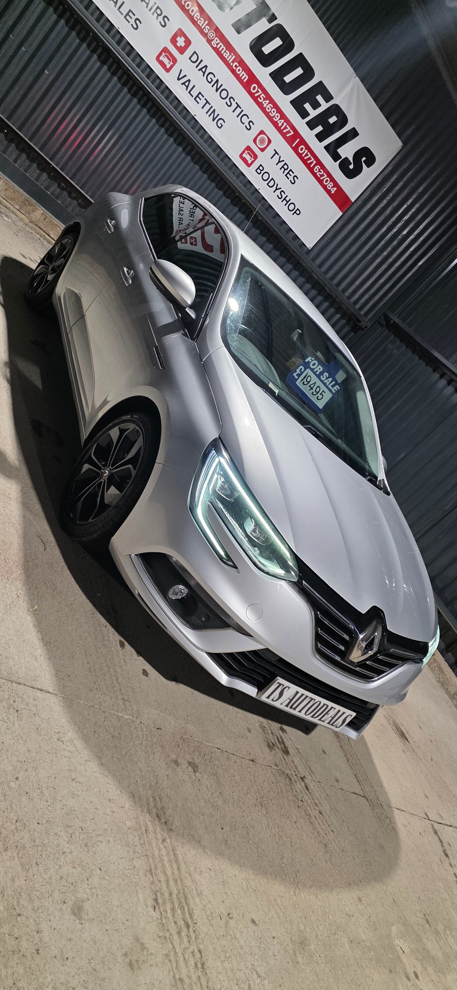 Used Renault Megane 2016 for sale - 77873389: Photo 11