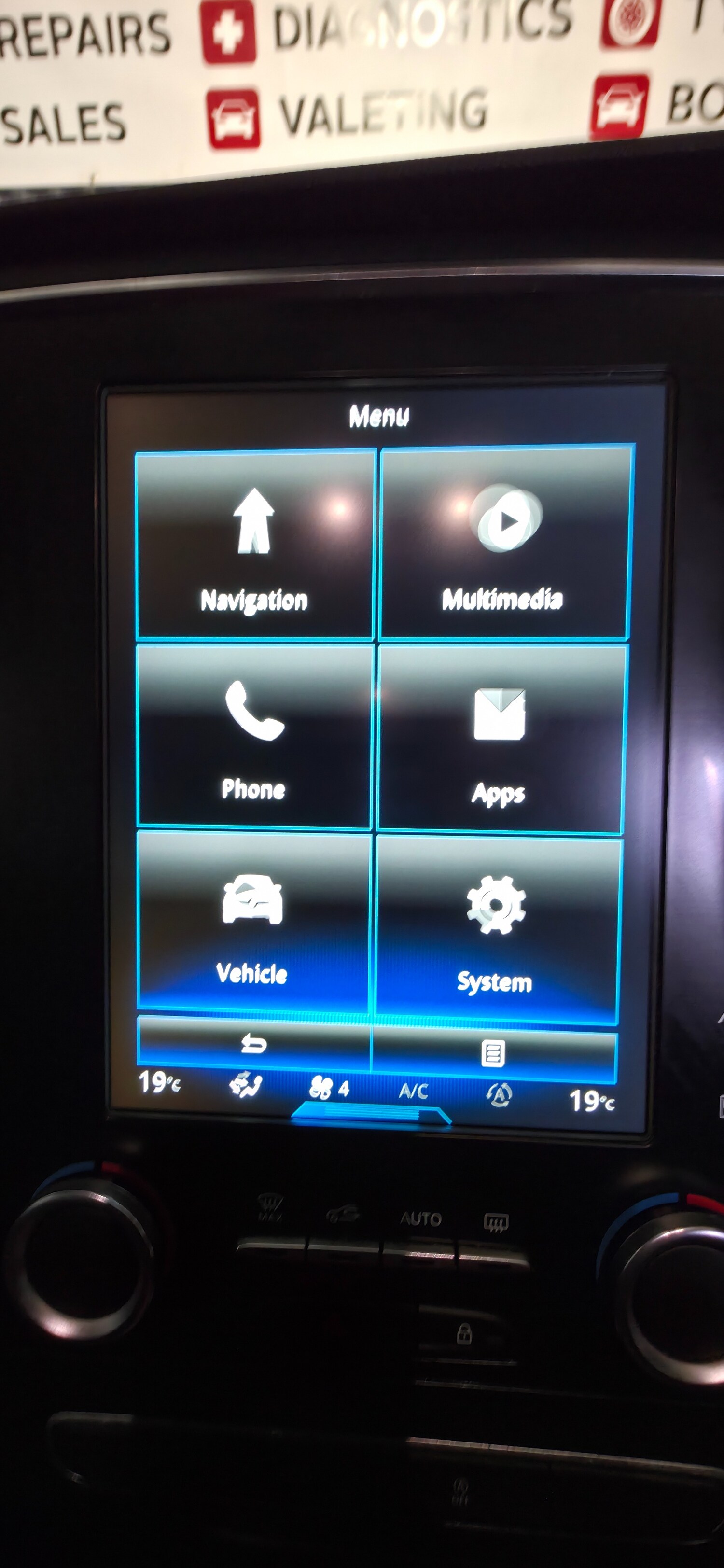 Used Renault Megane 2016 for sale - 77873389: Photo 19