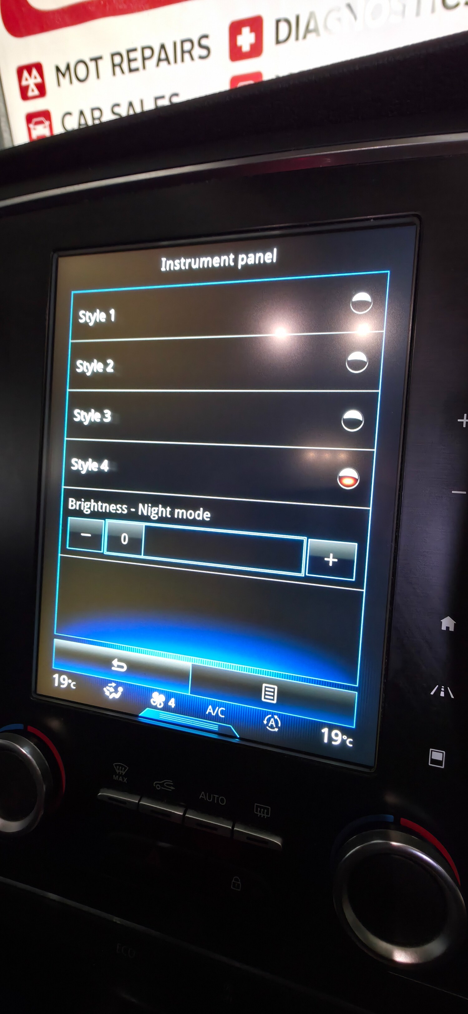 Used Renault Megane 2016 for sale - 77873389: Photo 20