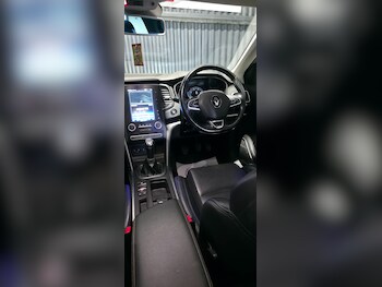 Used Renault Megane 2016 for sale - 77873389: Photo