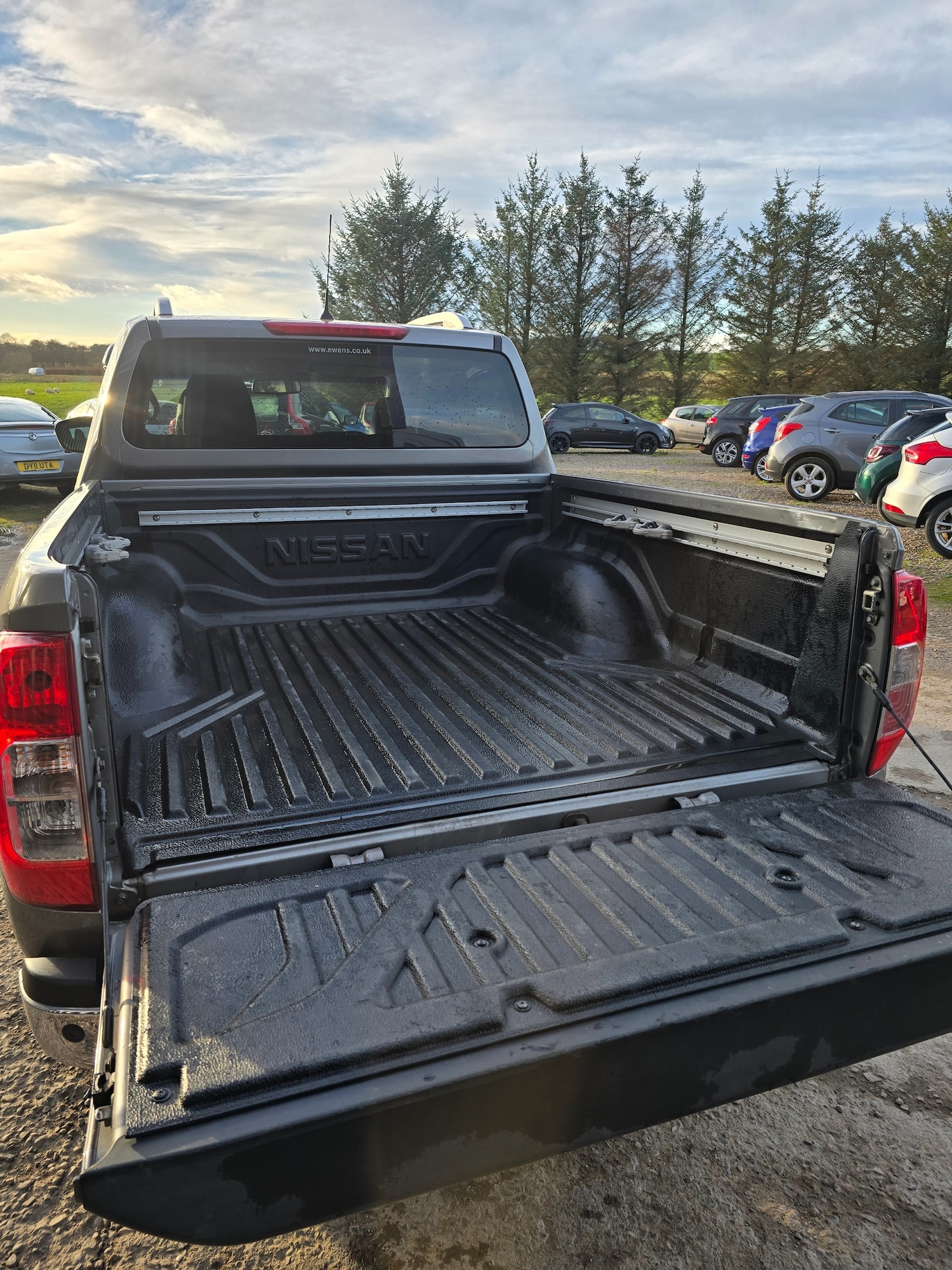 Used Nissan Navara 2016 for sale - 77052909: Photo 10