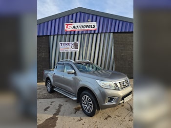 Used Nissan Navara 2016 for sale - 77052909: Photo