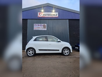 Used Renault Twingo 2015 for sale - 77752772: Photo