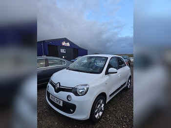 Used Renault Twingo 2015 for sale - 77752772: Photo