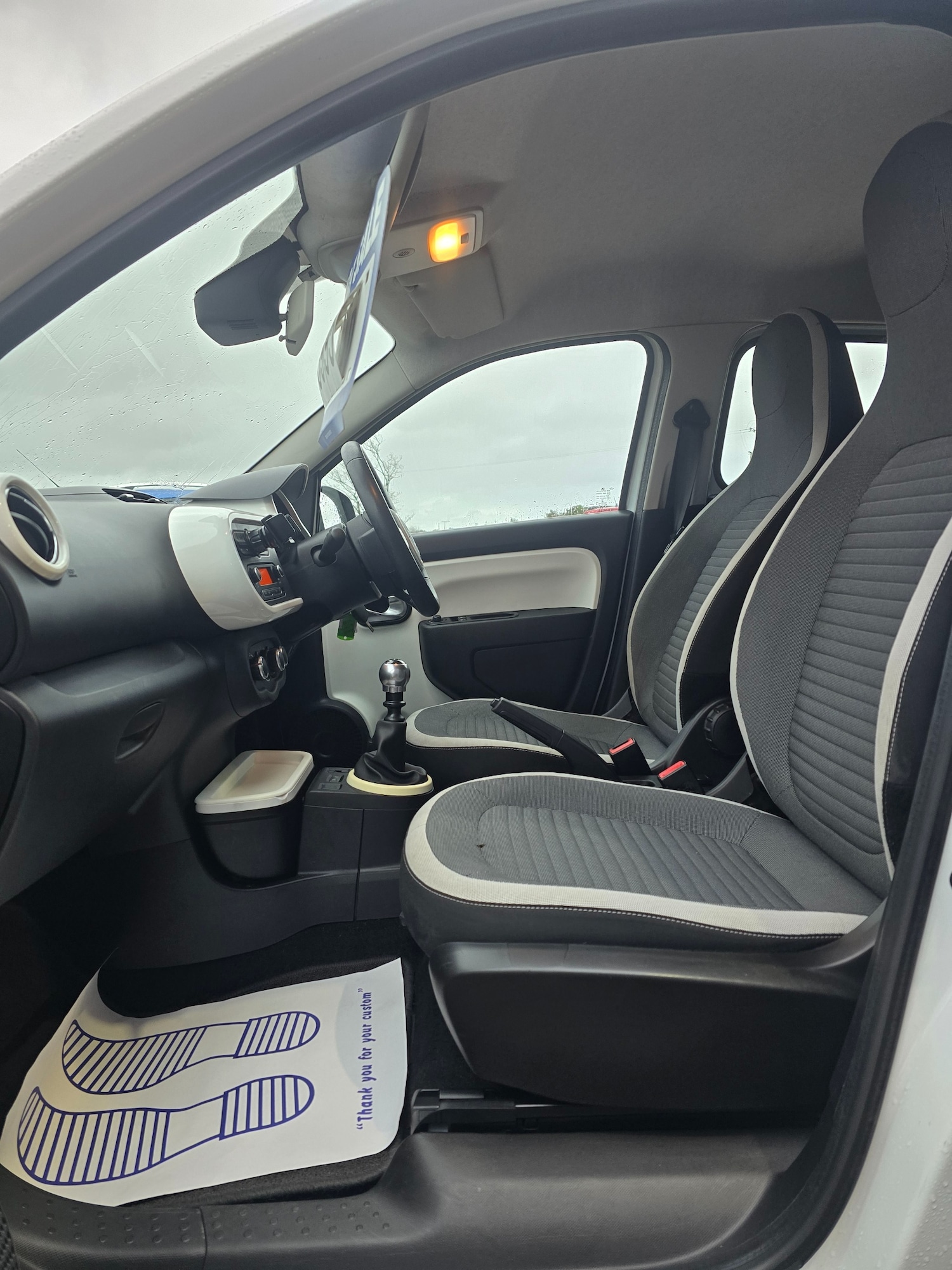 Used Renault Twingo 2015 for sale - 77752772: Photo 8