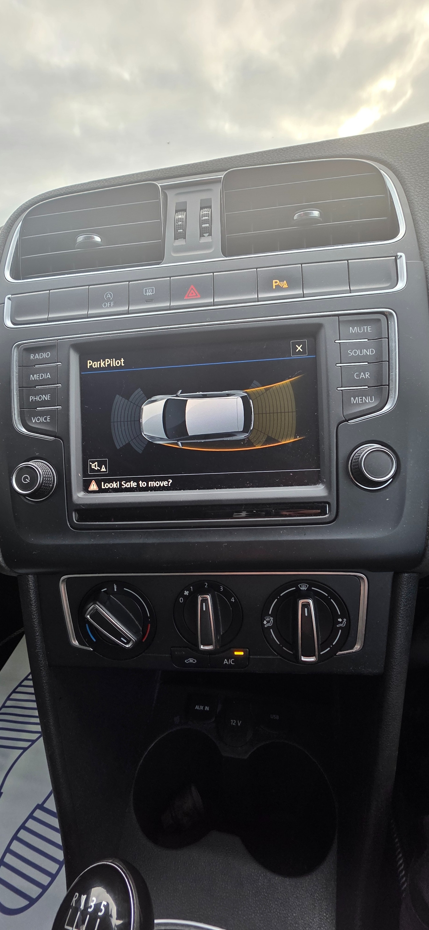 Used Volkswagen Polo 2017 for sale - 77751897: Photo 18