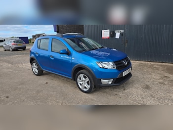 Used Dacia Sandero Stepway 2016 for sale - 79504064: Photo