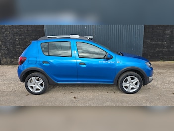 Used Dacia Sandero Stepway 2016 for sale - 79504064: Photo