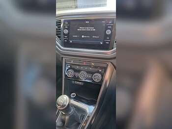 Used Volkswagen T-Roc 2019 for sale - 78647890: Photo